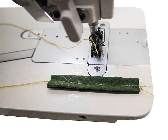 Одноигольная швейная машина цепного стежка Mauser Spezial ML8320-E00-B